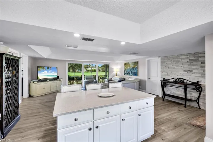 296  Winners  CIR, Naples, FL 34112