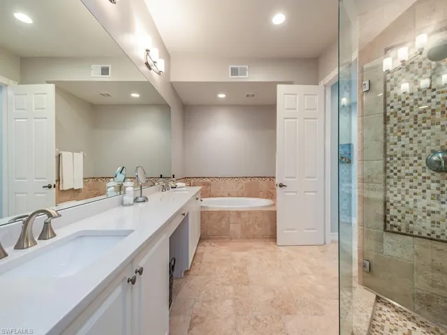 1840  Les Chateaux  BLVD, Naples, FL 34109