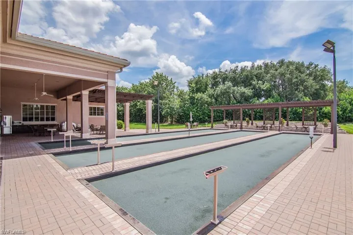 1840  Les Chateaux  BLVD, Naples, FL 34109