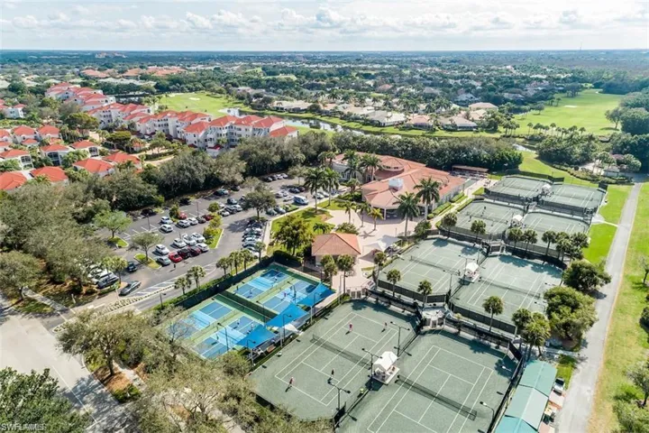 1840  Les Chateaux  BLVD, Naples, FL 34109