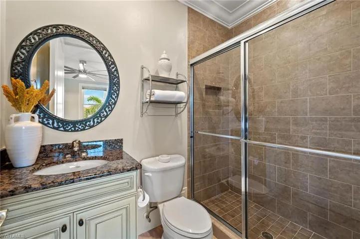 Ensuite Bathroom, attached to BR 4
