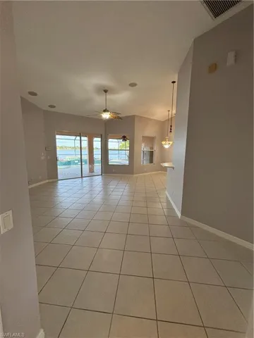 2210  Grove  DR, Naples, FL 34120