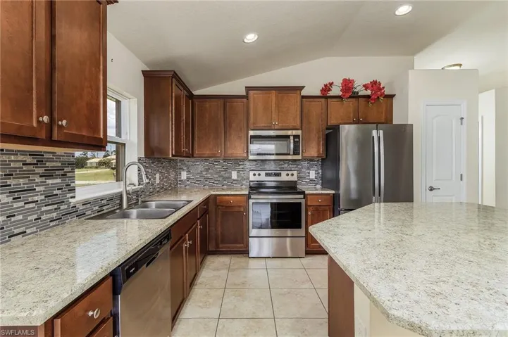 2618 Nw 15th St, Cape Coral Fl 33993