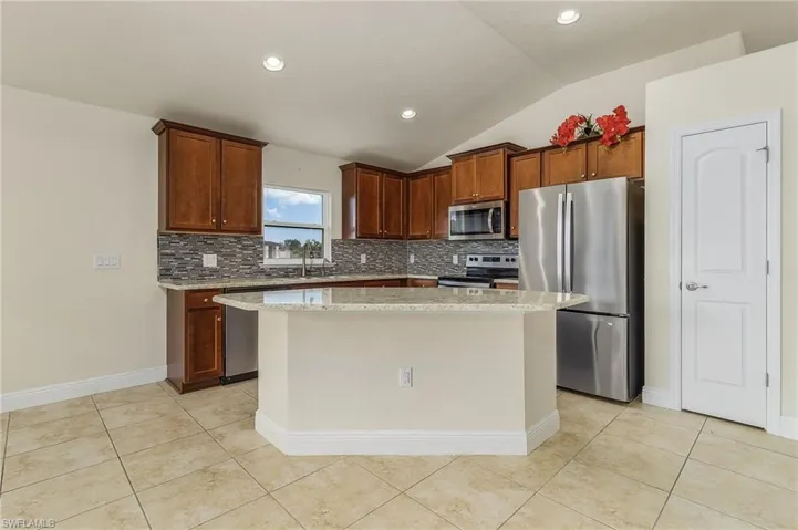 2618 Nw 15th St, Cape Coral Fl 33993