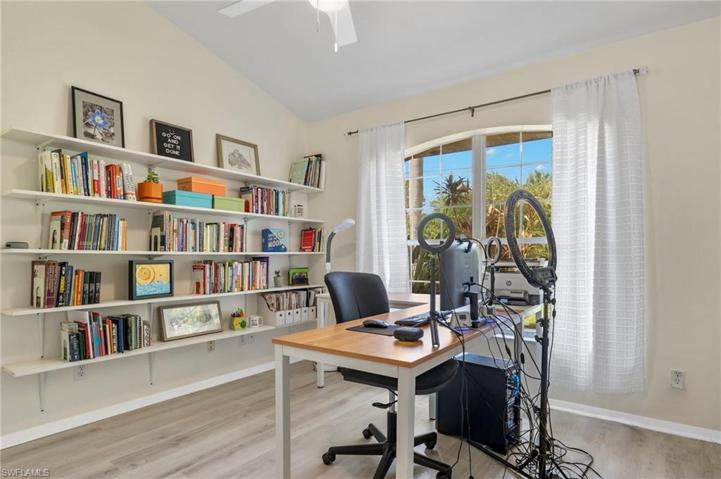 4th Bedroom / Study