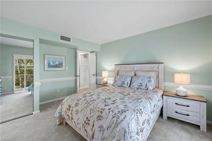 788 Park Shore DR # C18, NAPLES FL 34103