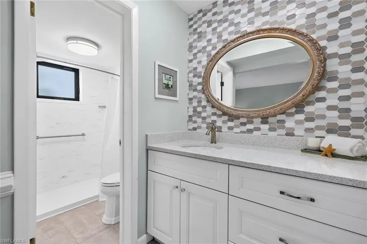 788 Park Shore DR # C18, NAPLES FL 34103