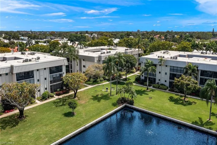 788 Park Shore DR # C18, NAPLES FL 34103