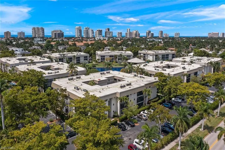 788 Park Shore DR # C18, NAPLES FL 34103