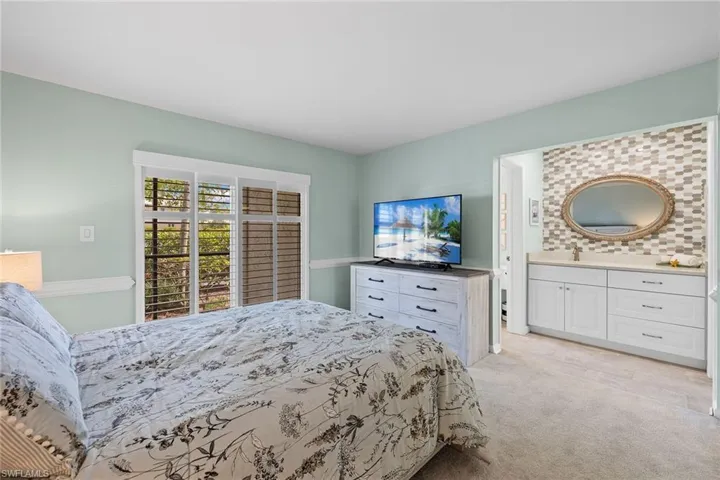 788 Park Shore DR # C18, NAPLES FL 34103