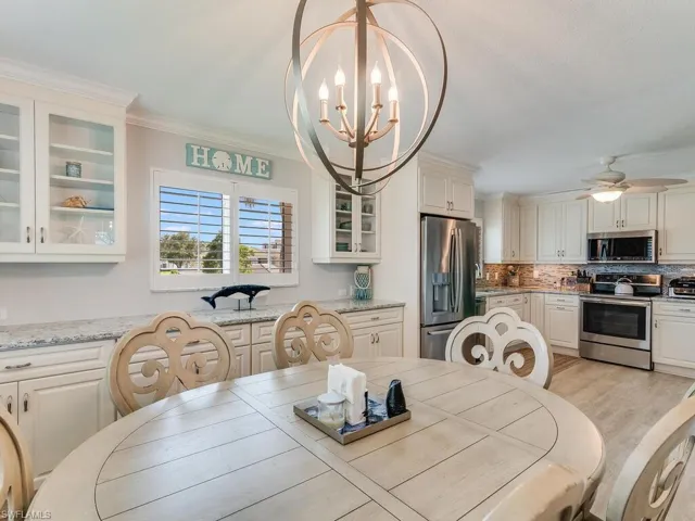 4180  Crayton  RD, Naples, FL 34103