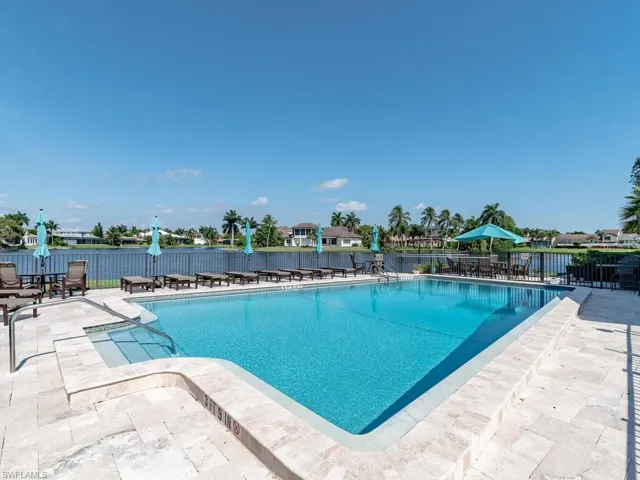 4180  Crayton  RD, Naples, FL 34103