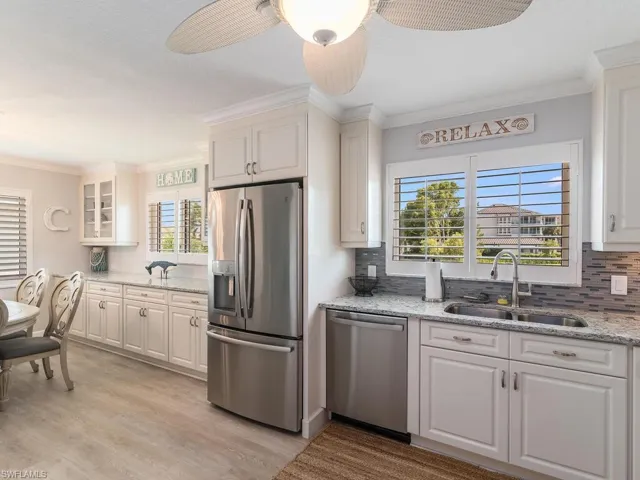 4180  Crayton  RD, Naples, FL 34103