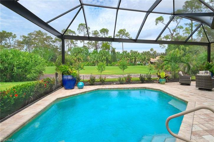 Newly extended lanai with panoramic cage