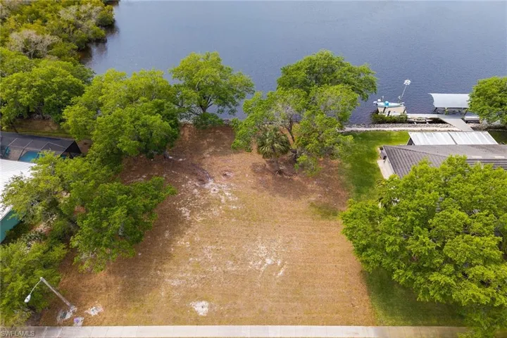140  Wilderness Cay  , Naples, FL 34114