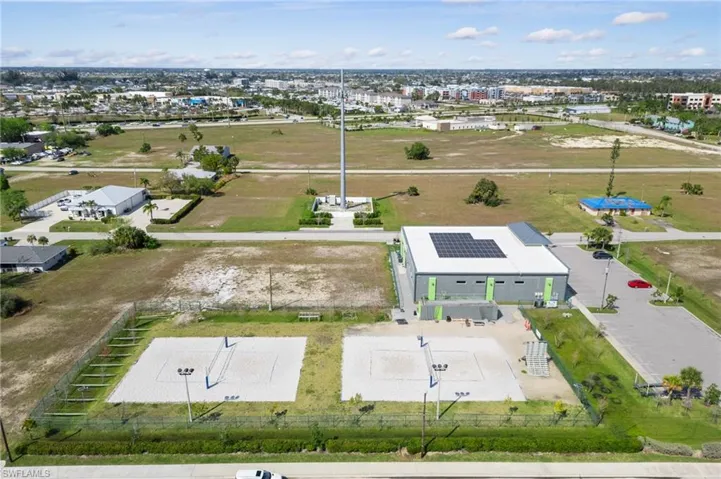 CrossFit ENG volleyball courts