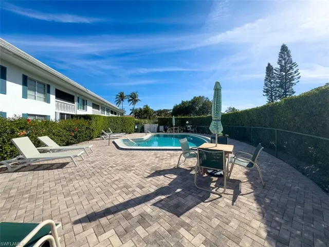 750  Mooring Line  DR, Naples, FL 34102