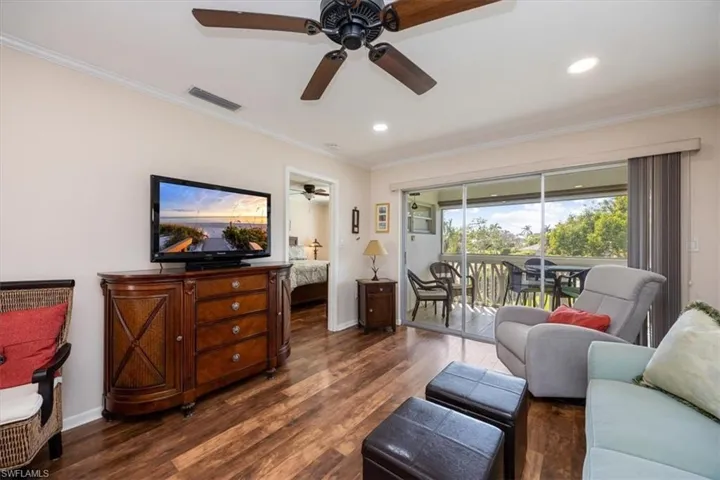750  Mooring Line  DR, Naples, FL 34102