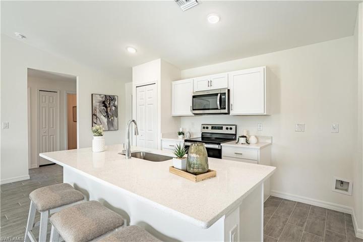 2706 15th ST SW, LEHIGH ACRES FL 33976
