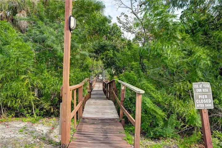 Foxmoor's hidden secret....a boardwalk thru the wetlands & mangroves to a Gulf Access canal with boat dockage leading to the Caloosahatchee River....dockage currently on a wait list at $600 yearly