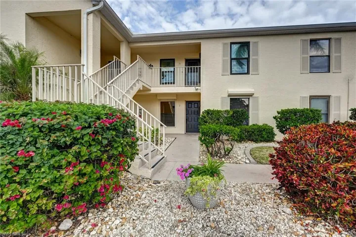 Well Kept Condo with Pretty Curb Appeal