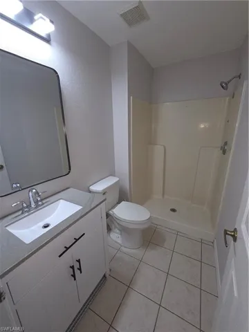 1032 Se 11th St 1, Cape Coral, Florida 33990