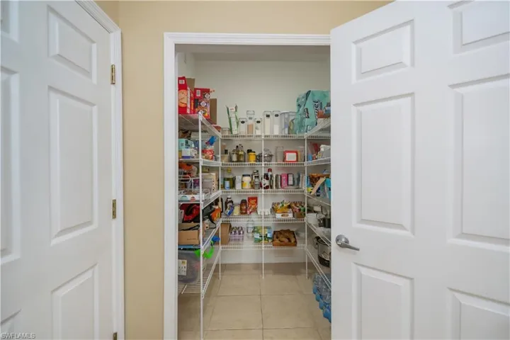 Huge Walk in Pantry