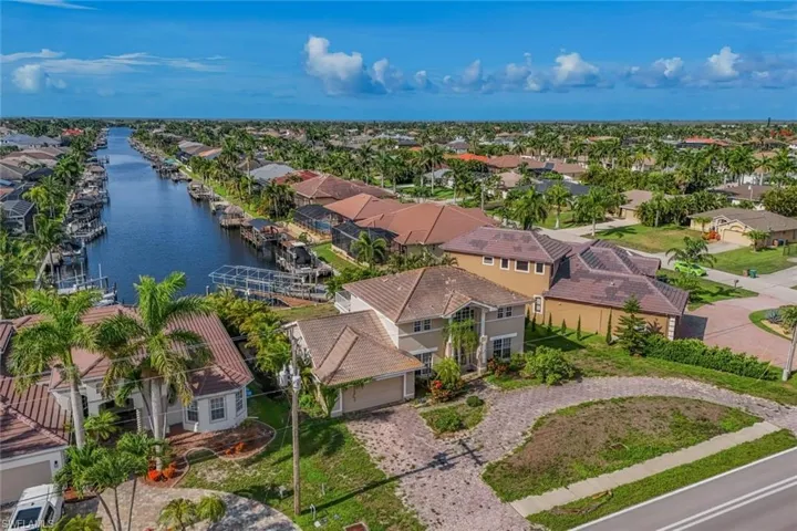 2502 Cape Coral Pkwy W, Cape Coral, Florida 33914