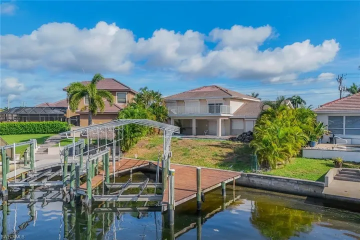 2502 Cape Coral Pkwy W, Cape Coral, Florida 33914