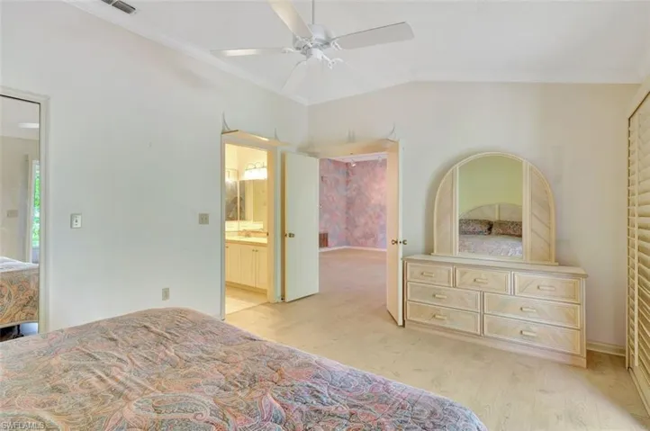 3636  Kent  DR, Naples, FL 34112