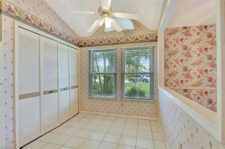 3636  Kent  DR, Naples, FL 34112