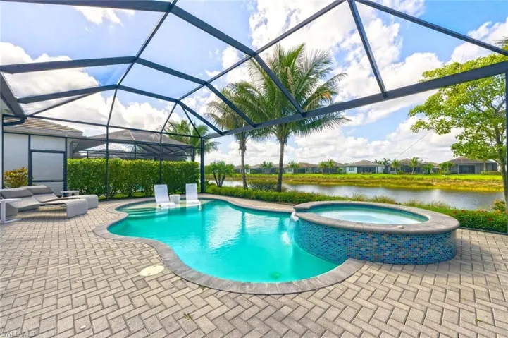 11338 Jacaranda Dr, Naples, Florida 34120