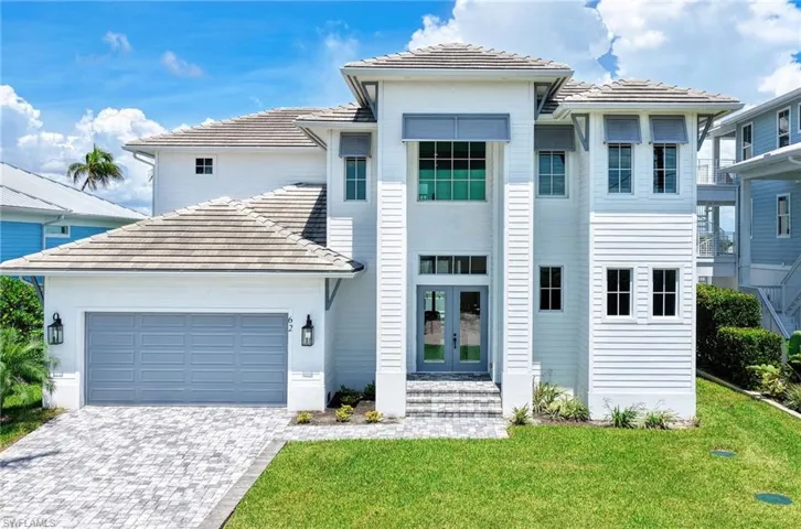 62 Dolphin Cir, Naples, Florida 34113