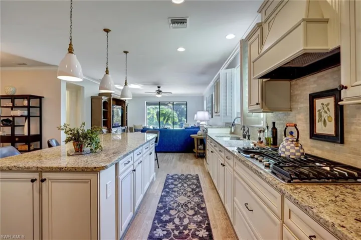 7235 Live Oak Dr, Naples, Florida 34114