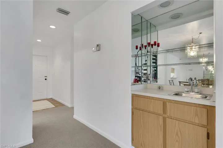 15456 Admiralty Cir 10, North Fort Myers, Florida 33917