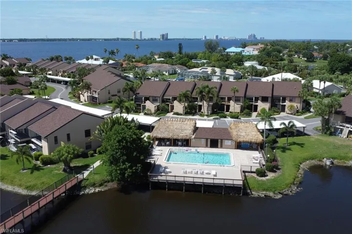 15456 Admiralty Cir 10, North Fort Myers, Florida 33917