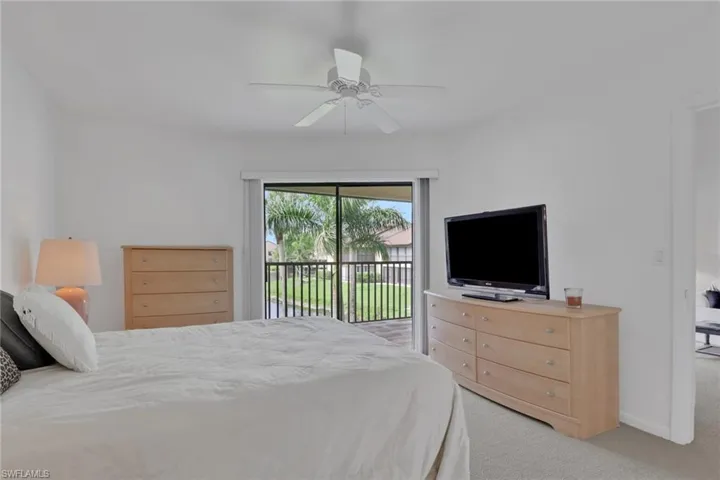 15456 Admiralty Cir 10, North Fort Myers, Florida 33917