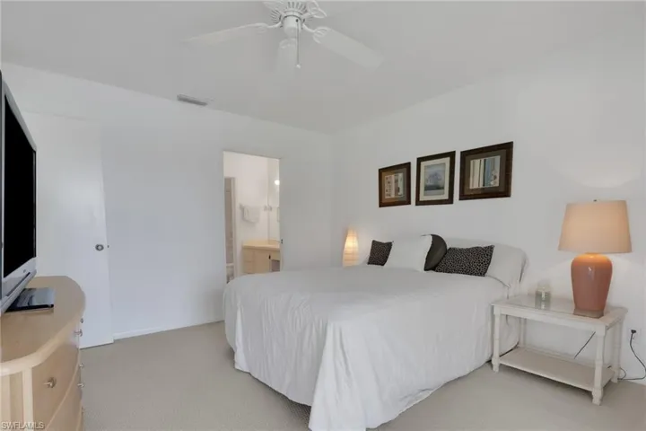 15456 Admiralty Cir 10, North Fort Myers, Florida 33917