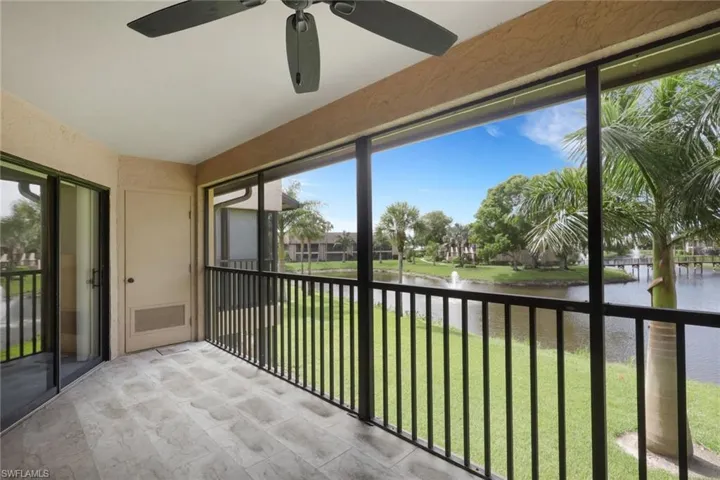 15456 Admiralty Cir 10, North Fort Myers, Florida 33917