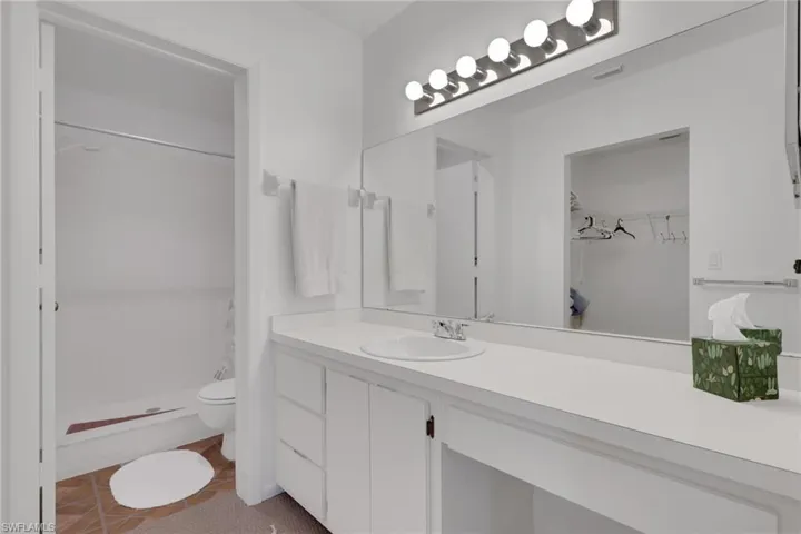 15456 Admiralty Cir 10, North Fort Myers, Florida 33917