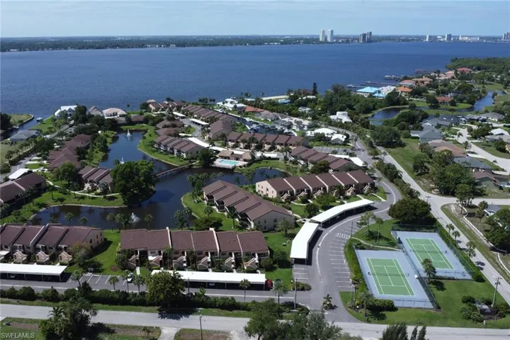 15456 Admiralty Cir 10, North Fort Myers, Florida 33917