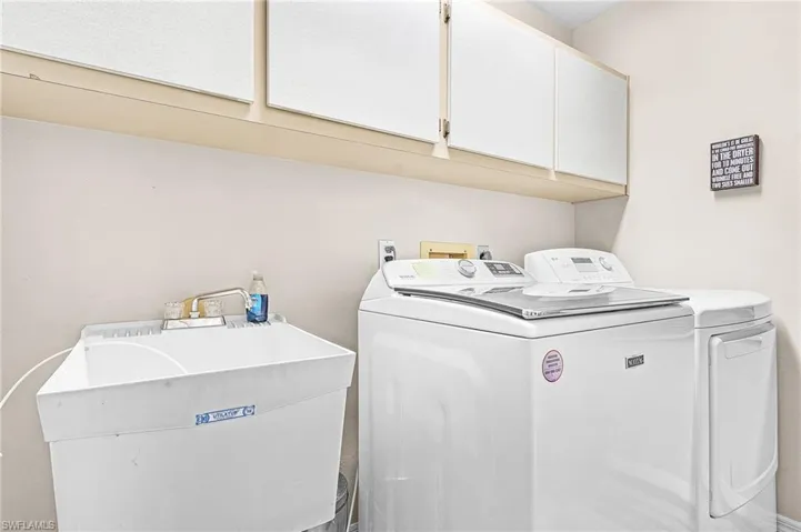 4220 Glasgow Ct, North Fort Myers, Florida 33903