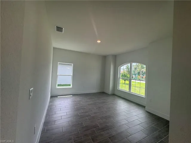 302 Se 1st Ter, Cape Coral, Florida 33990
