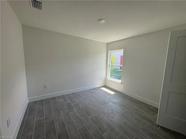 302 Se 1st Ter, Cape Coral, Florida 33990