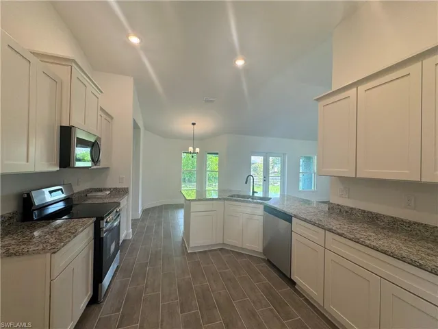 302 Se 1st Ter, Cape Coral, Florida 33990