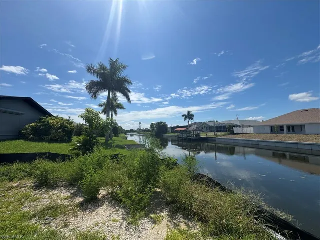 302 Se 1st Ter, Cape Coral, Florida 33990