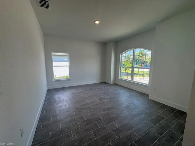 302 Se 1st Ter, Cape Coral, Florida 33990