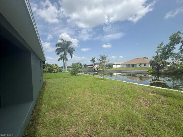 302 Se 1st Ter, Cape Coral, Florida 33990