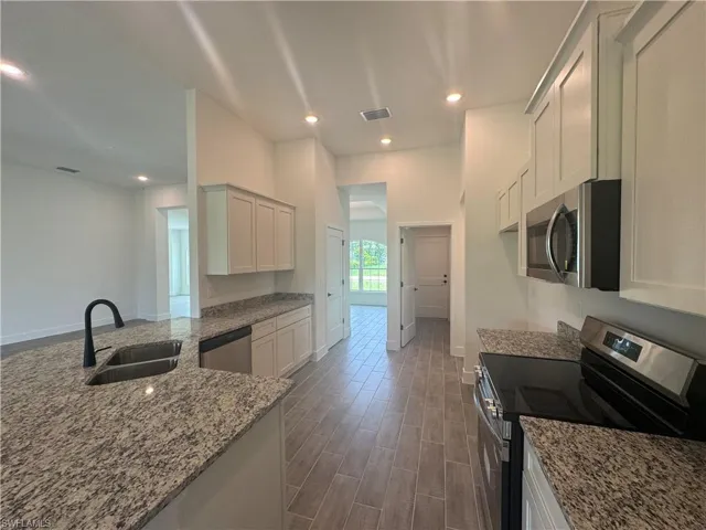 302 Se 1st Ter, Cape Coral, Florida 33990