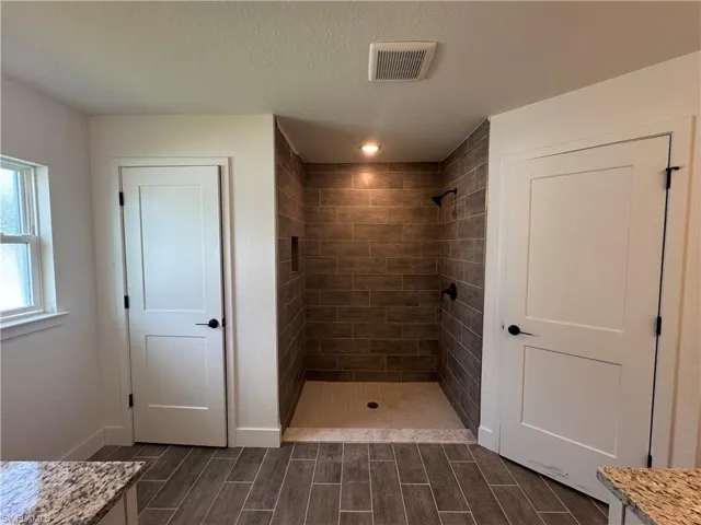 302 Se 1st Ter, Cape Coral, Florida 33990